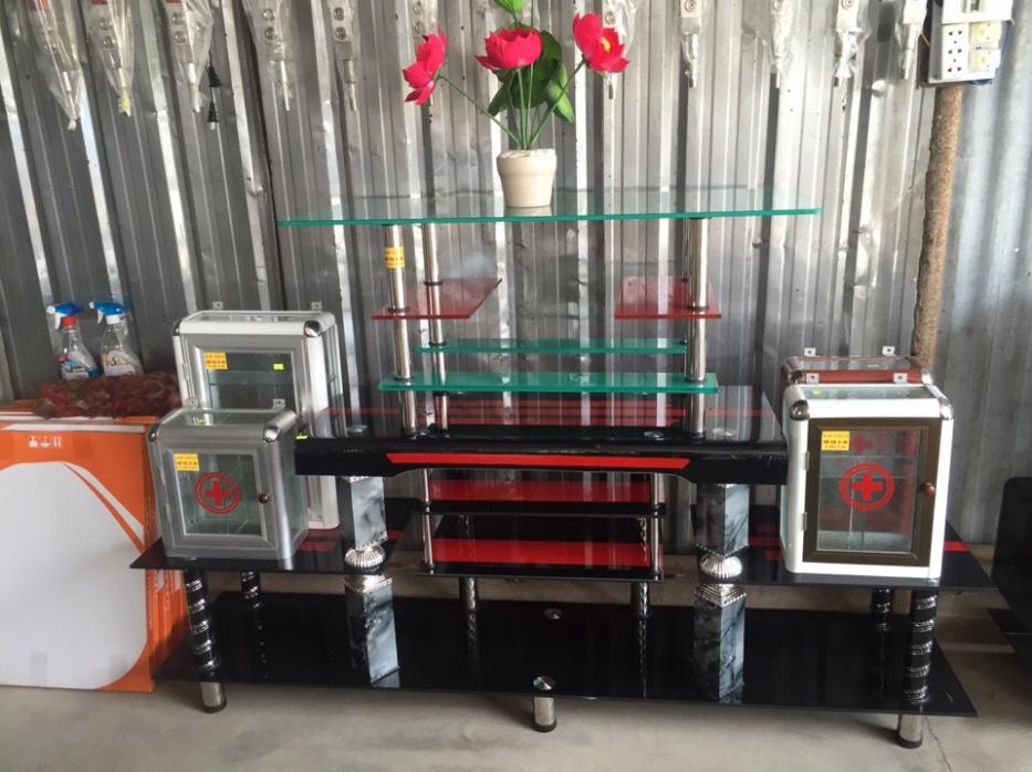 Kệ kiếng Tivi 05