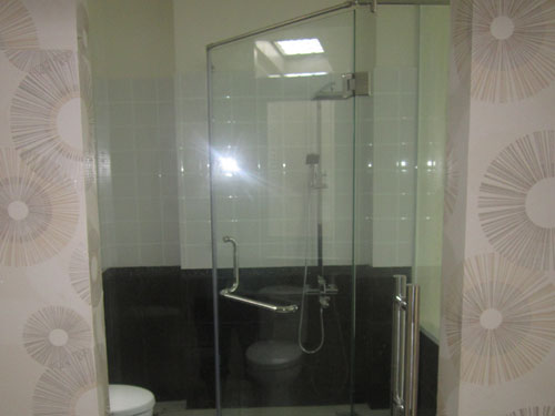 Phòng tắm kính -10